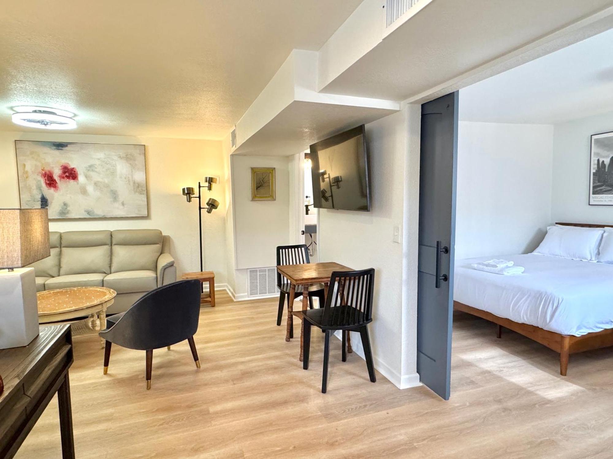 Upgraded Suite - Easy Access To Uptown #N29 Oklahoma City Exteriör bild